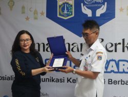 ISKI DKI Jakarta Sosialisasikan Pentingnya Komunikasi Keluarga Sambil Berbagi Sembako untuk Warga Cililitan